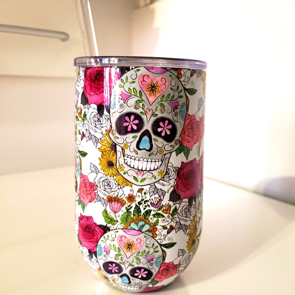 Skull Coffee Mug Bright Colors Secure Lid Hard Straw Stopper Secure Top NWOT